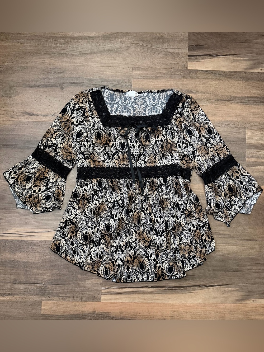VTG. Y2K Express U Volup Whimsical Fairygoth Square Neck Bell Sleeve Top Sz 2X